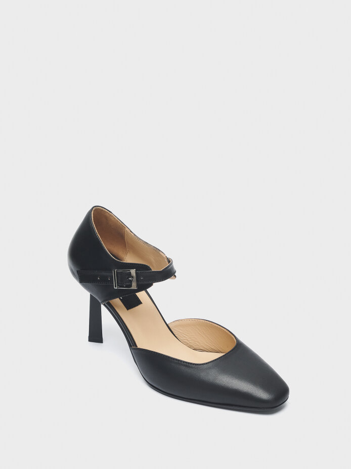 30116 KADIN TOPUKLU AYAKKABI SİYAH - (1)