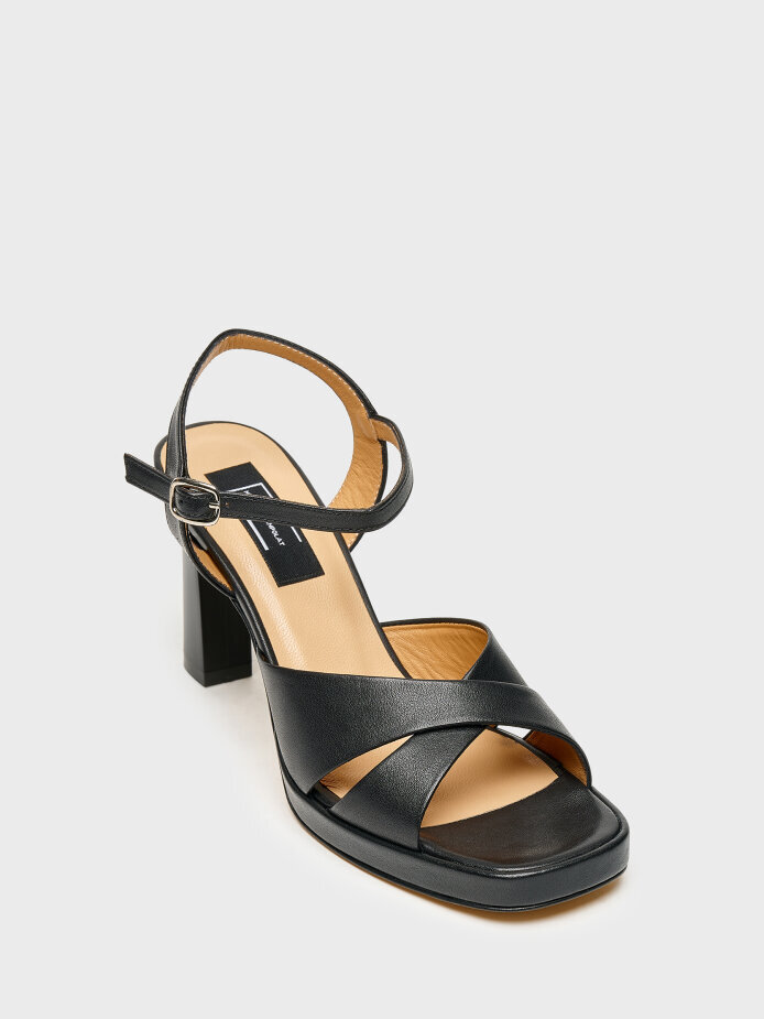 30134 KADIN TOPUKLU AYAKKABI SİYAH - (1)