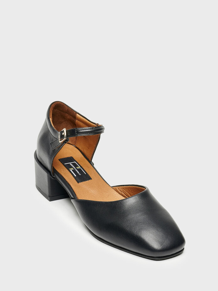 30145 KADIN TOPUKLU AYAKKABI SİYAH - (1)