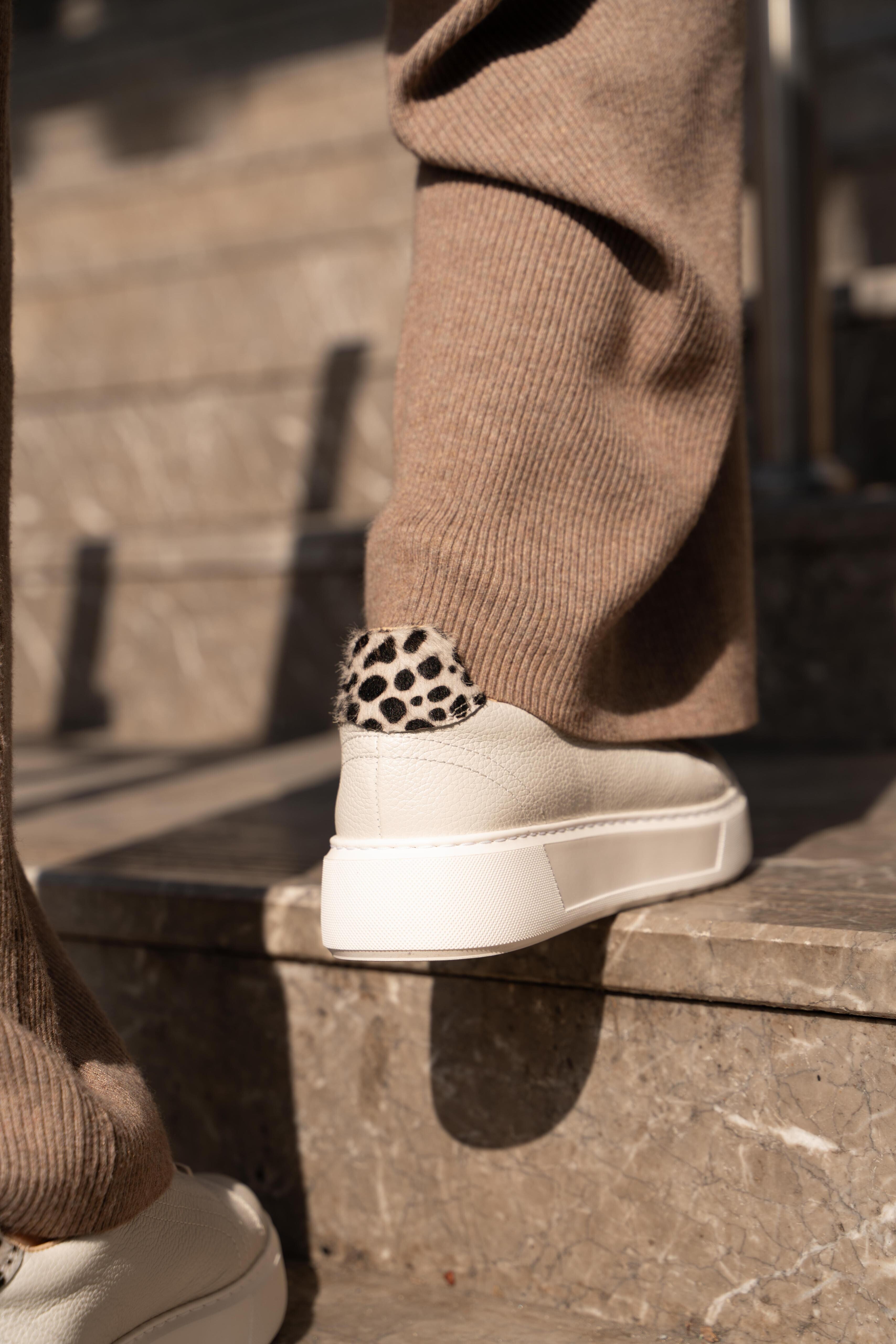 Beyaz Sneaker Nasıl Temizlenir?