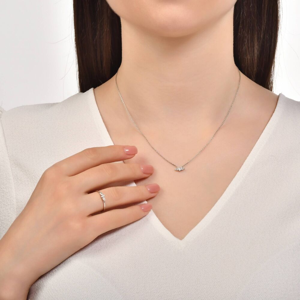 18 AYAR BEYAZ ALTIN 0,20 KARAT MARKİZ VE DAMLA PIRLANTA KOLYE					 - 4