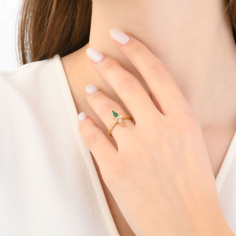 18 AYAR ROSE GOLD 0,26 KARAT ZÜMRÜT PIRLANTA YÜZÜK					 - 3